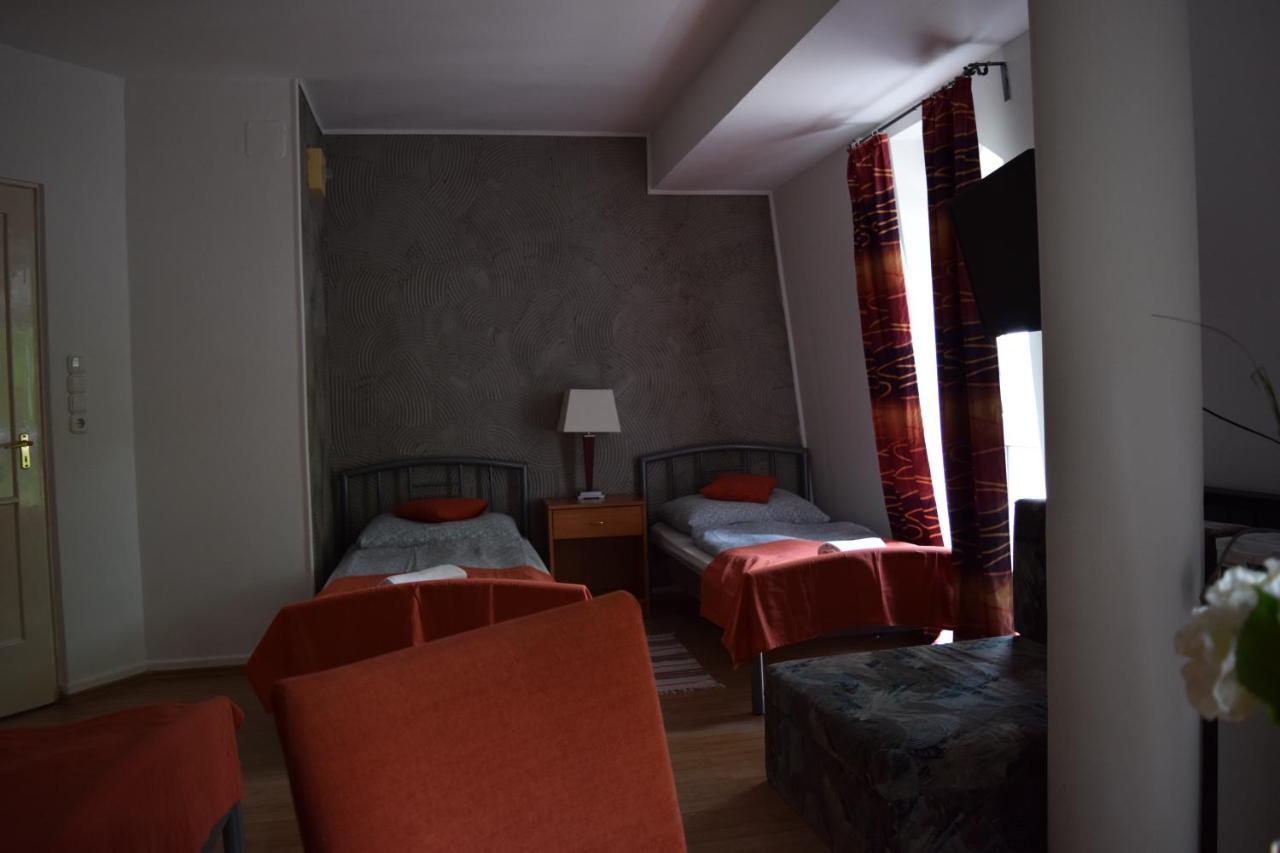 Bed & Breakfast Belvarosi Panzio