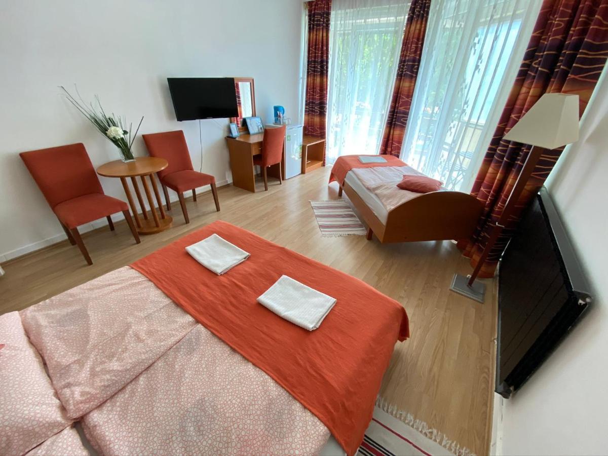 Belvarosi Panzio Bed & Breakfast Siófok